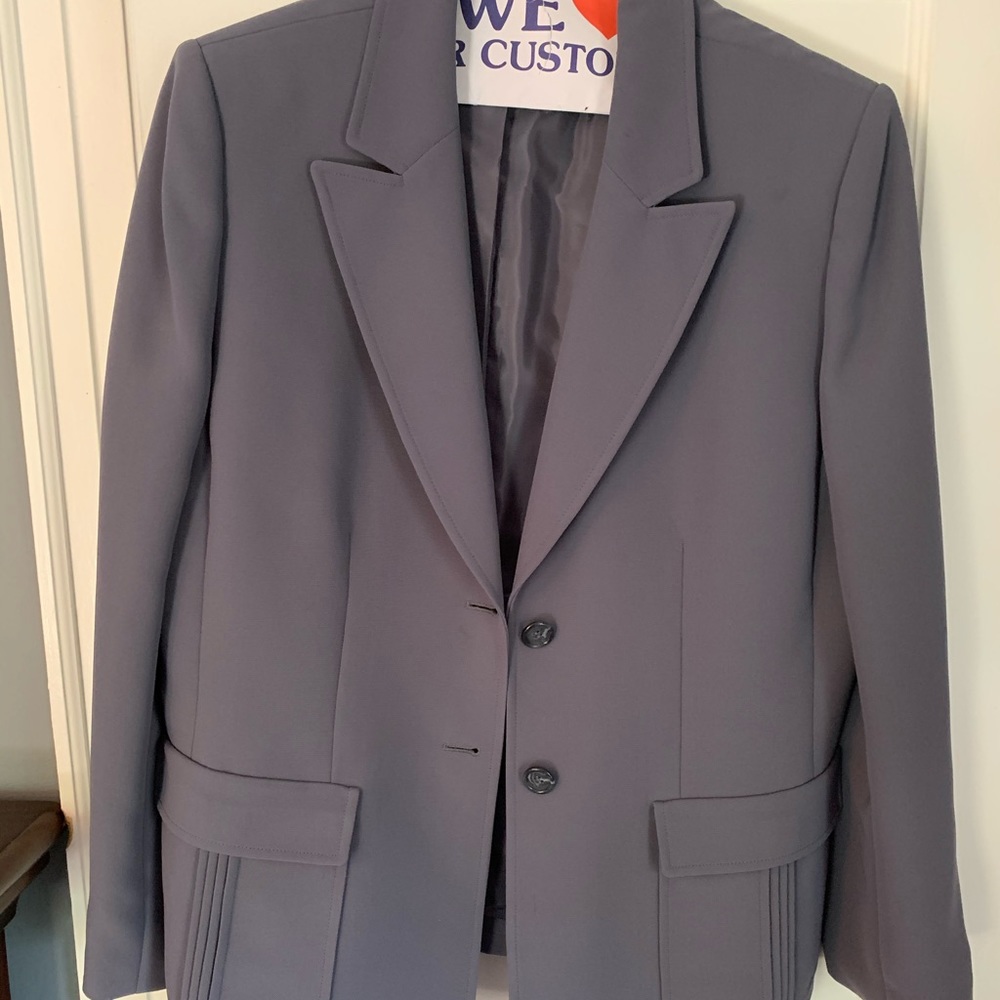 Tahari Pantsuit